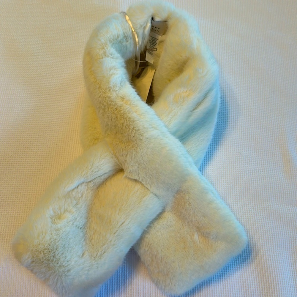 Faux Fur Neck Wrap Light Beige New